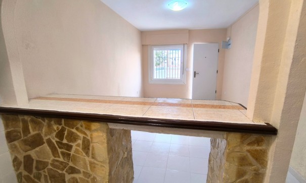 Sprzedaż - Dom miejski -
Torrevieja - Lago jardin