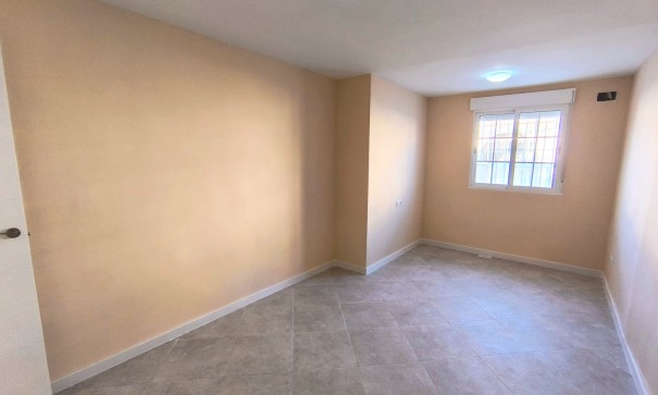 Sprzedaż - Apartament mieszkanie -
Torrevieja - El chaparral