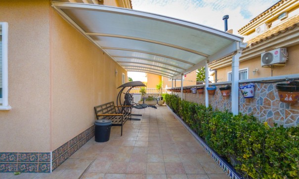 Sprzedaż - Dom miejski -
Torrevieja - Los Balcones - Los Altos del Edén