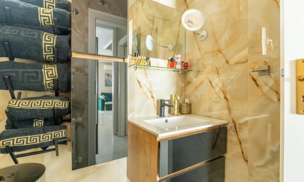 Sprzedaż - Dom miejski -
Torrevieja - Los Balcones - Los Altos del Edén