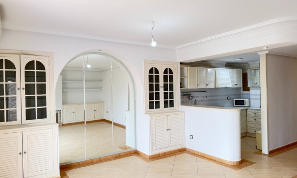 Sprzedaż - Apartament mieszkanie -
Torrevieja - Los Locos