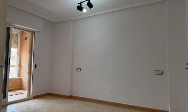 Sprzedaż - Apartament mieszkanie -
Torrevieja - Los Locos