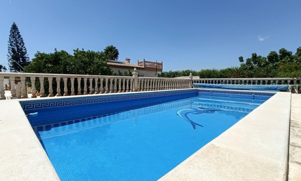 Sale - Finca Country Property -
Albatera