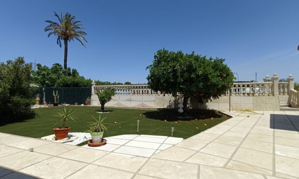 Sale - Finca Country Property -
Albatera