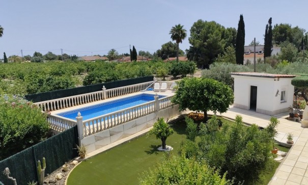 Sale - Finca Country Property -
Albatera