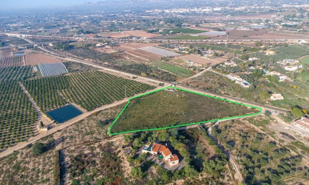 Sprzedaż - Finca nieruchomość wiejska -
Crevillent - Comunidad valenciana