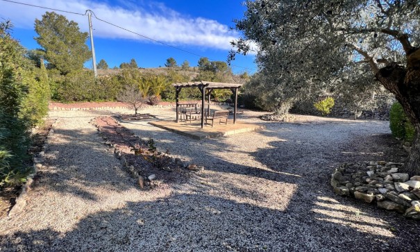 Återförsäljning - Finca lantlig egendom -
La Zarza