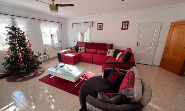 Återförsäljning - Finca lantlig egendom -
La Zarza