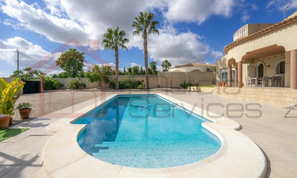 Resale - Freistehende Villa -
Valle del Sol