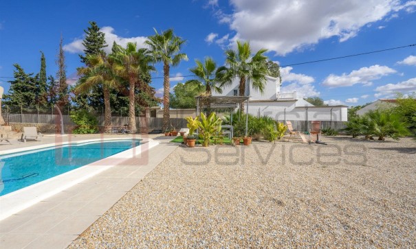 Resale - Freistehende Villa -
Valle del Sol