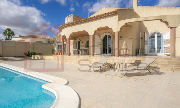 Resale - Freistehende Villa -
Valle del Sol