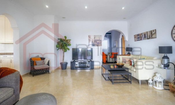 Resale - Freistehende Villa -
Valle del Sol