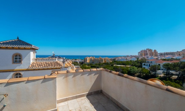 Videresalg - Fritliggende villa -
Torrevieja - La Mata