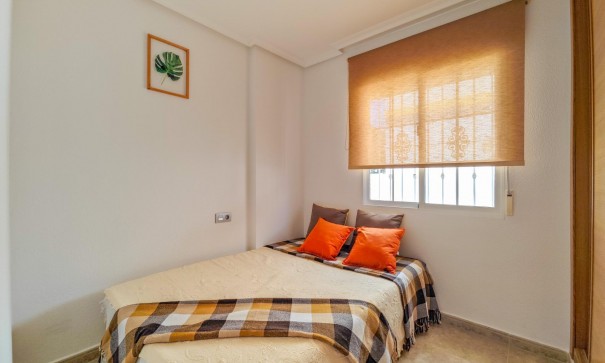 Videresalg - Fritliggende villa -
Torrevieja - La Mata