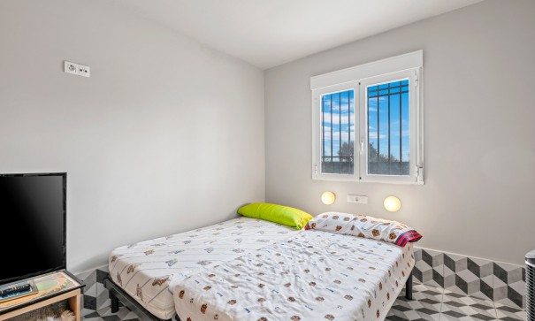 Återförsäljning - Villa -
Elche - Elche/Elx