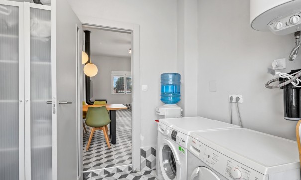 Återförsäljning - Villa -
Elche - Elche/Elx