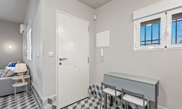 Återförsäljning - Villa -
Elche - Elche/Elx