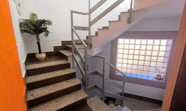 Videresalg - Lejlighed lejlighed -
Benijofar