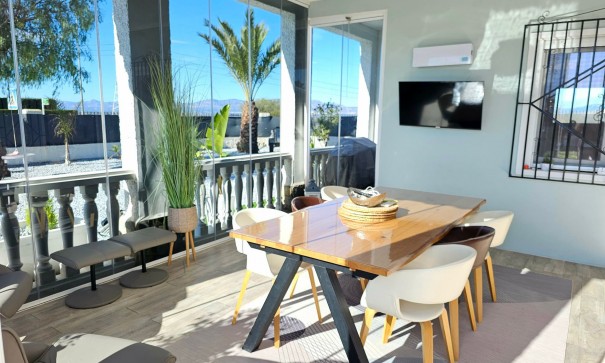 Herverkoop - Vrijstaande Villa -
La Marina