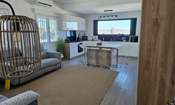 Herverkoop - Vrijstaande Villa -
La Marina