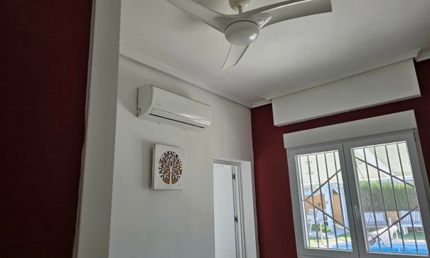 Herverkoop - Vrijstaande Villa -
La Marina