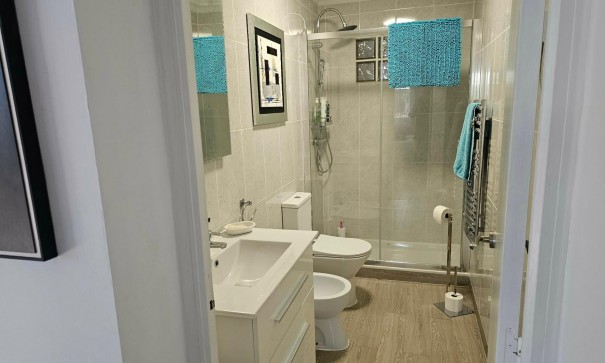 Herverkoop - Vrijstaande Villa -
La Marina