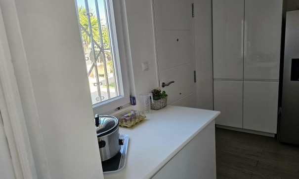 Herverkoop - Vrijstaande Villa -
La Marina