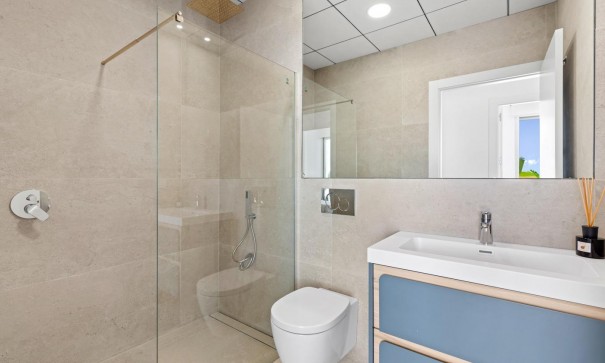 Nowa konstrukcja - Willa wolnostojąca -
Benijofar - Center