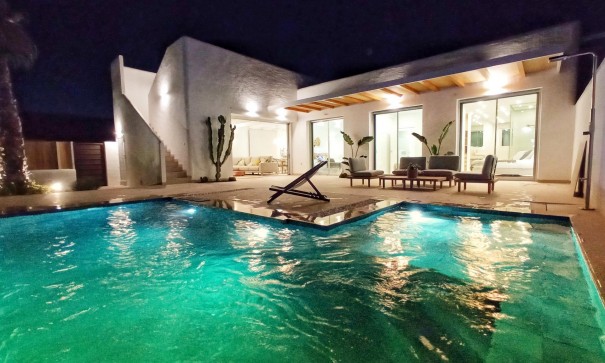 Nowa konstrukcja - Willa wolnostojąca -
Benijofar - Center