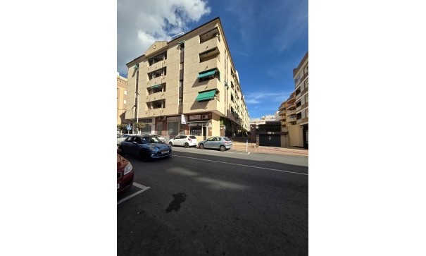 Återförsäljning - Lägenhet lägenhet -
Torrevieja