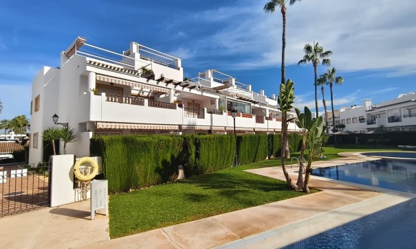 Återförsäljning - Lägenhet lägenhet -
Orihuela Costa - Villamartín