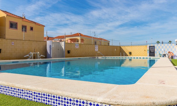 Sprzedaż - Apartament mieszkanie -
Torrevieja - El chaparral