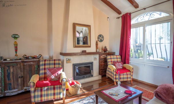 Återförsäljning - Villa i parhus -
Villamartín - Fortuna