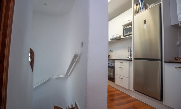 Återförsäljning - Villa i parhus -
Villamartín - Fortuna