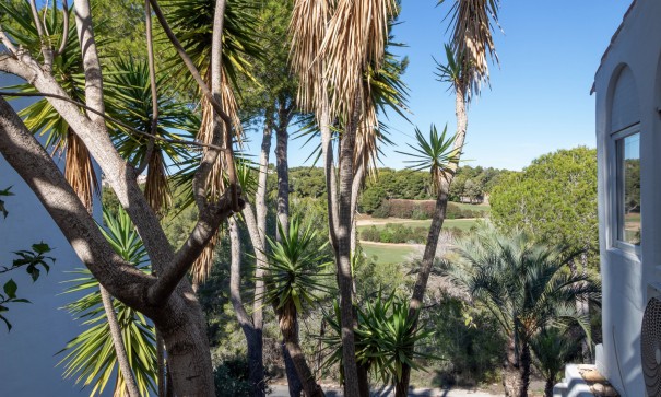 Återförsäljning - Villa i parhus -
Villamartín - Fortuna