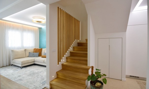 Herverkoop - Stadswoning -
La Florida