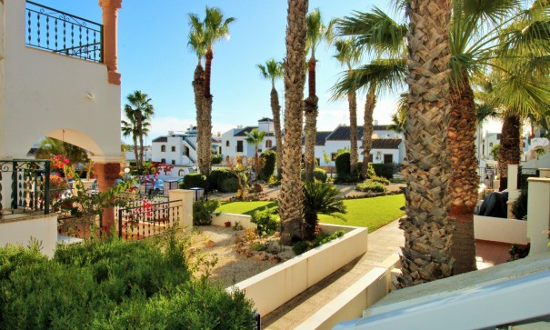 Återförsäljning - Radhus -
Villamartín - PAU 8