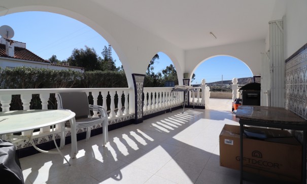 Återförsäljning - Fristående villa -
Algorfa - Lomas de La Juliana