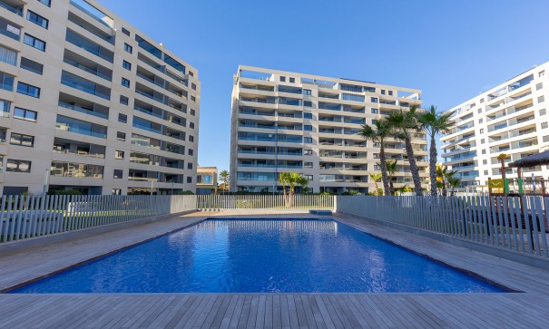 Resale - Wohnung Appartement -
Torrevieja - Punta Prima