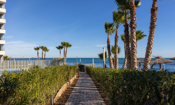 Resale - Wohnung Appartement -
Torrevieja - Punta Prima