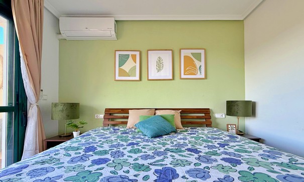 Resale - Stadthaus -
Orihuela - Orihuela Costa