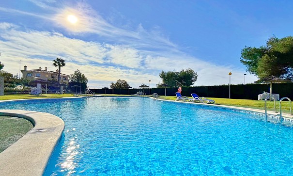 Resale - Stadthaus -
Orihuela - Orihuela Costa