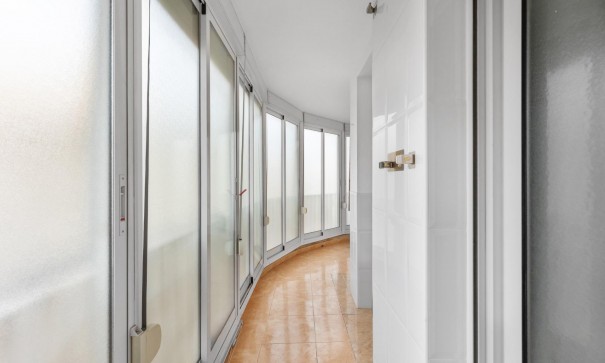 Revente - Appartement -
Torrevieja - Playa del cura