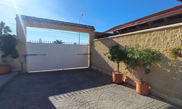 Sprzedaż - Willa wolnostojąca -
La Siesta - El Salado - Torreta - La Siesta