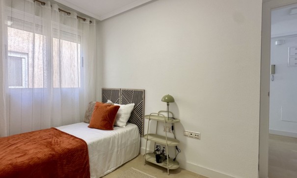 Venta - Apartamento piso -
Torrevieja