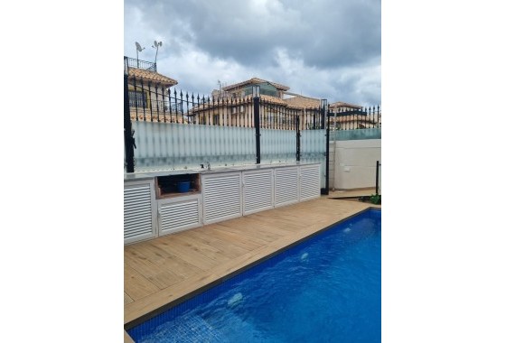 Herverkoop - Appartement / Flat -
Orihuela Costa