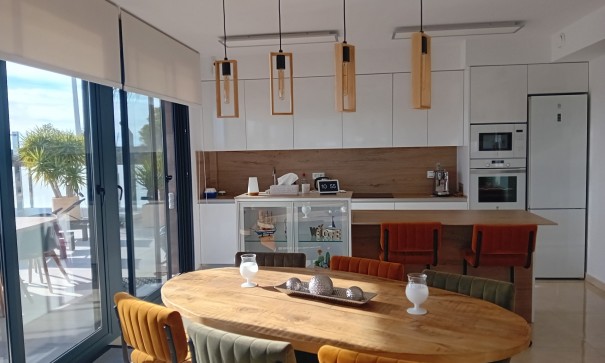 Videresalg - Fritliggende villa -
Algorfa - La Finca Golf