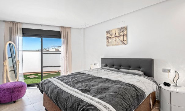 Videresalg - Fritliggende villa -
Los Alcazares - Euro Roda