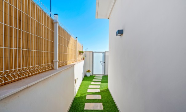 Videresalg - Fritliggende villa -
Los Alcazares - Euro Roda