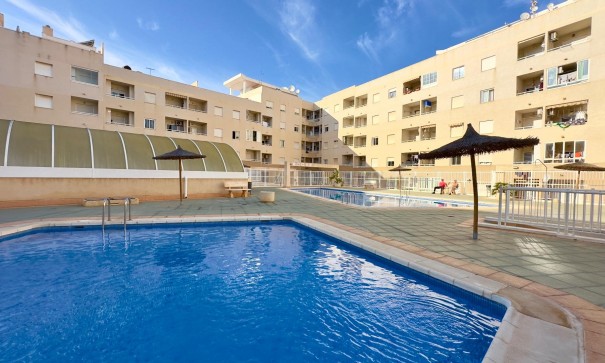 Herverkoop - Apartement Flat -
Torrevieja - Centro